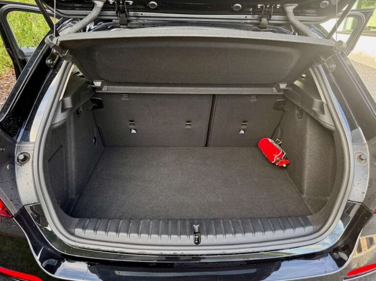 1280x960-11902KYT9lLC7Rx