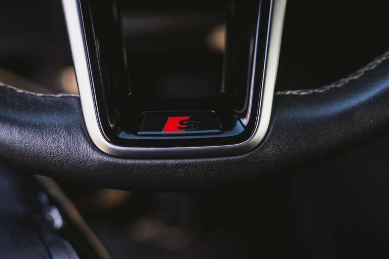 1280x960-1546GpMUsw0H85