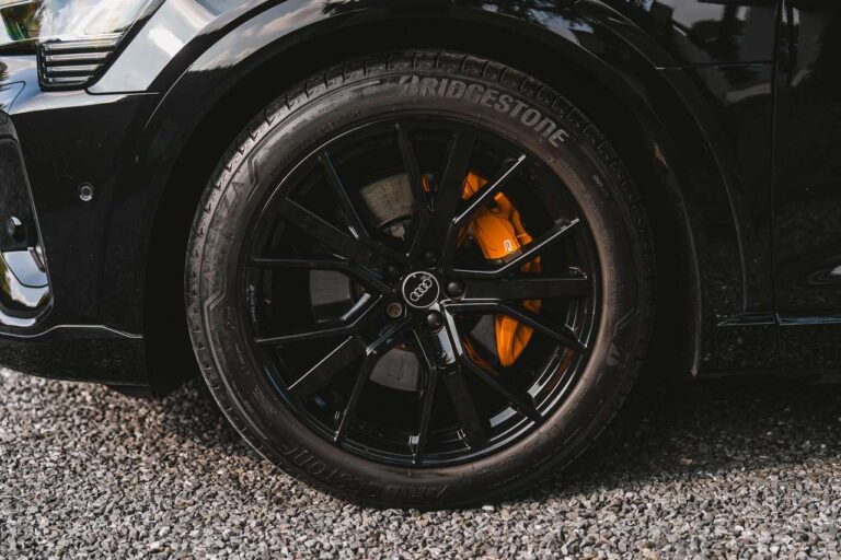 1280x960-1546ux5c0Jedph